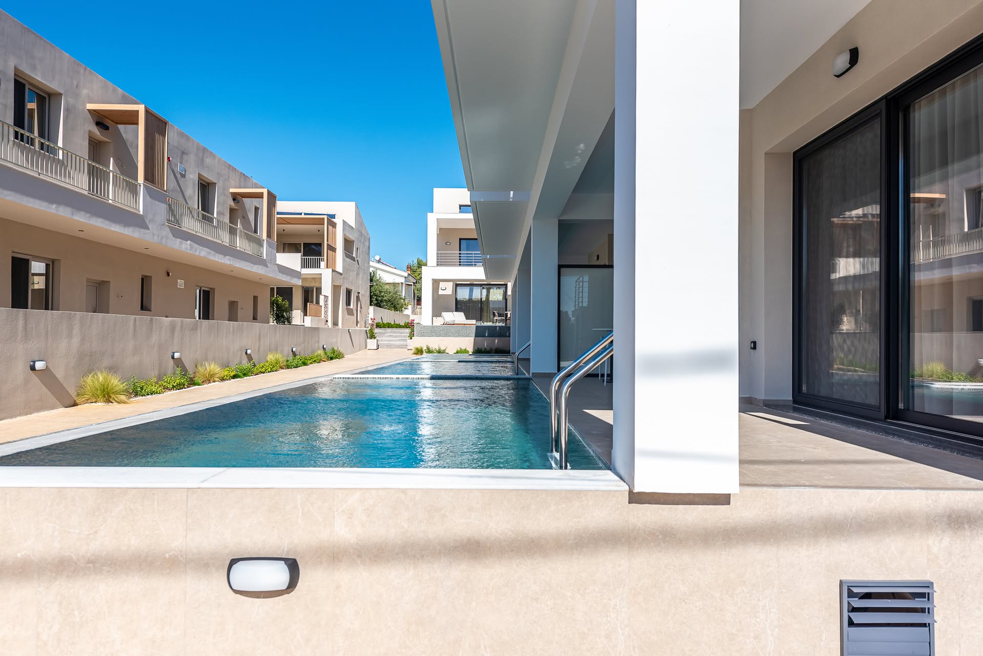 Evaeri Suites